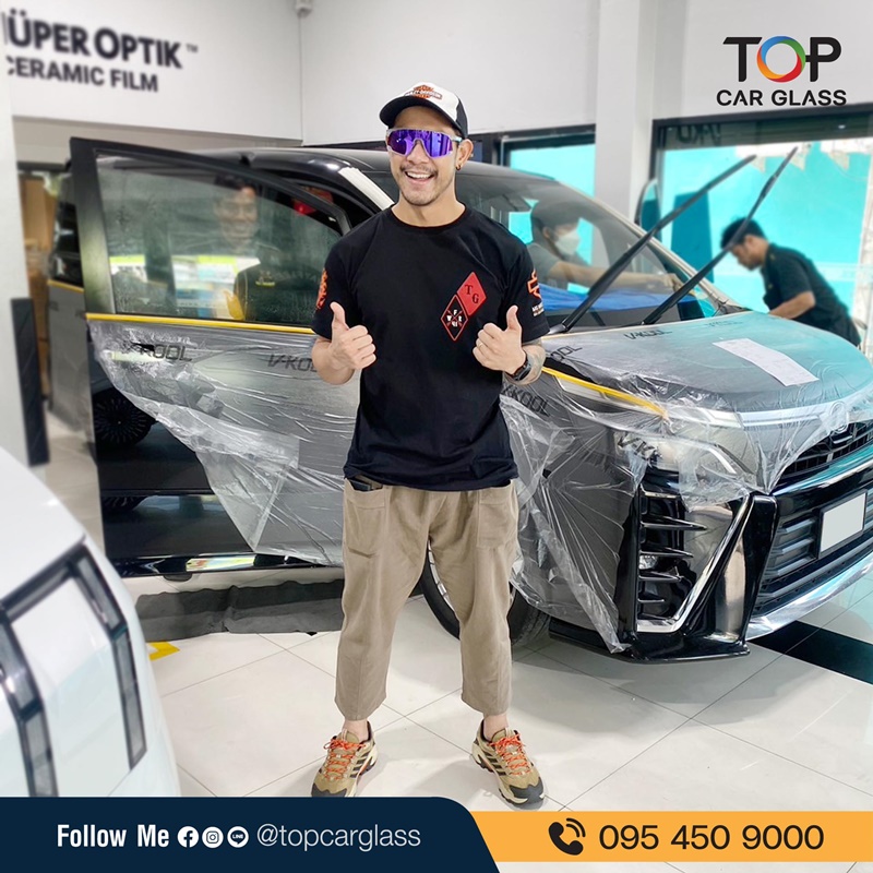 รถตู้ TOYOTA VOXY ติดฟิล์มกรองแสงรถยนต์ V-KOOL BlackxEV